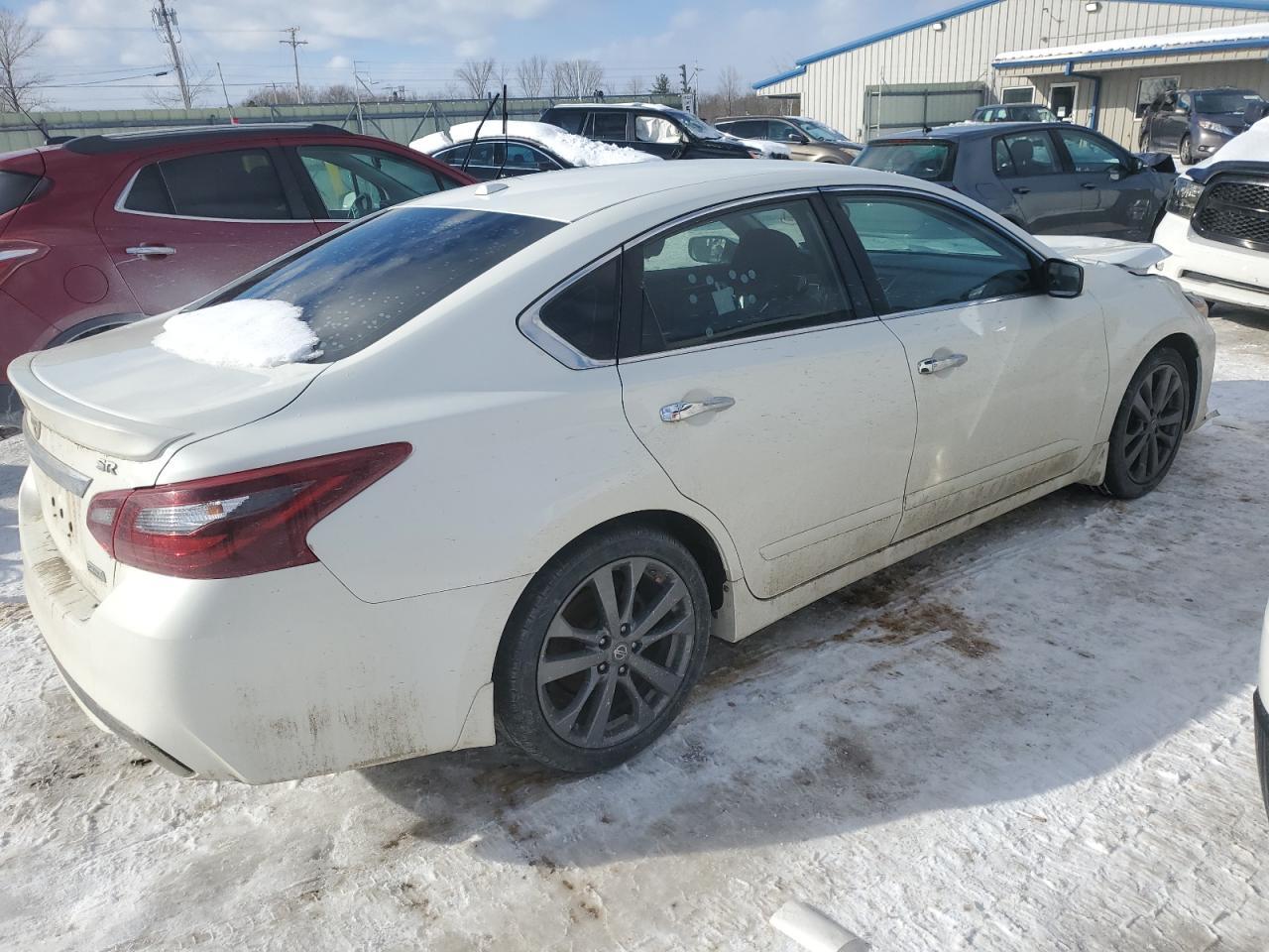 2018 NISSAN ALTIMA 2.5 - Фото 3