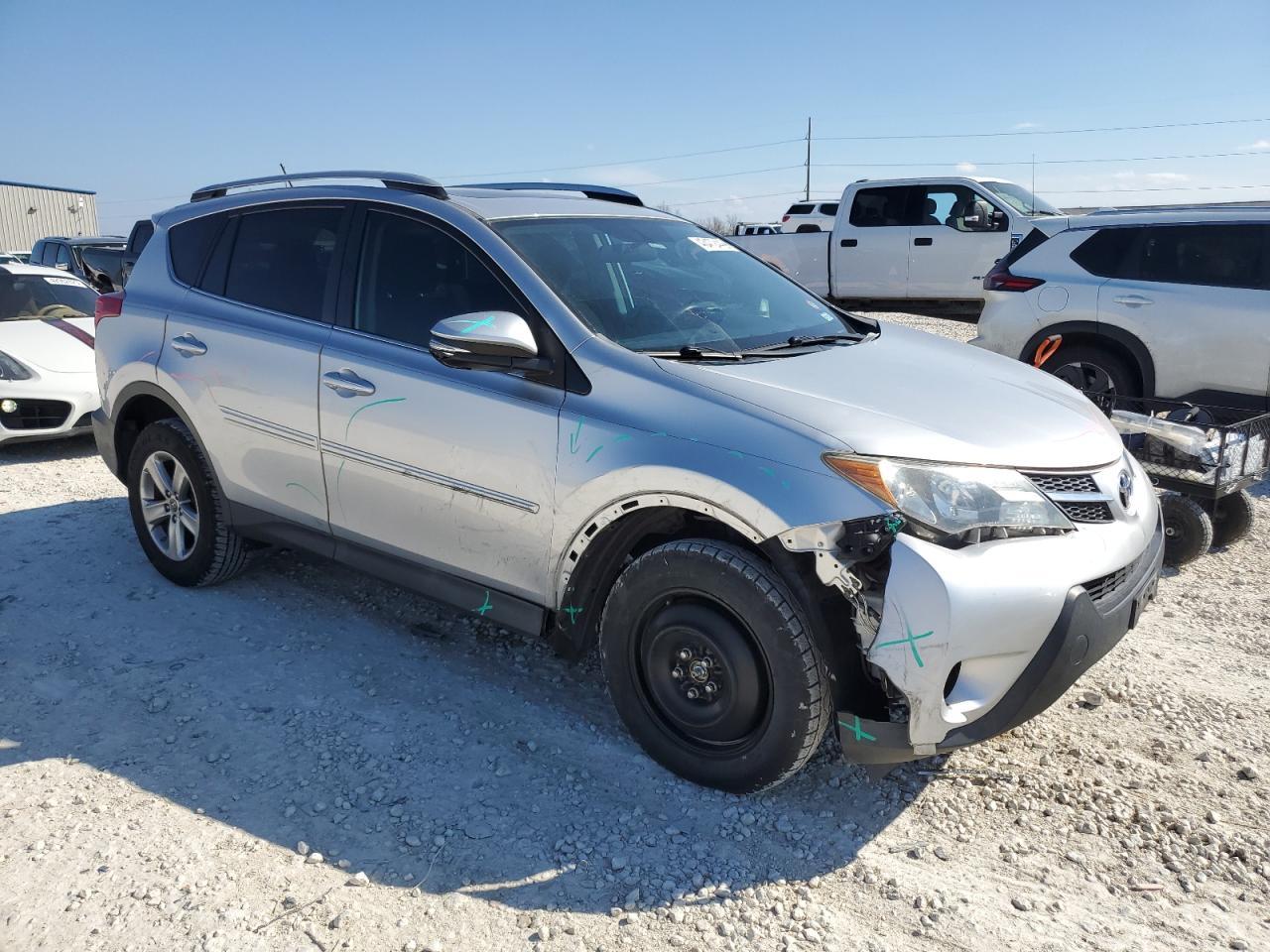 2015 TOYOTA RAV4 XLE - Фото 4