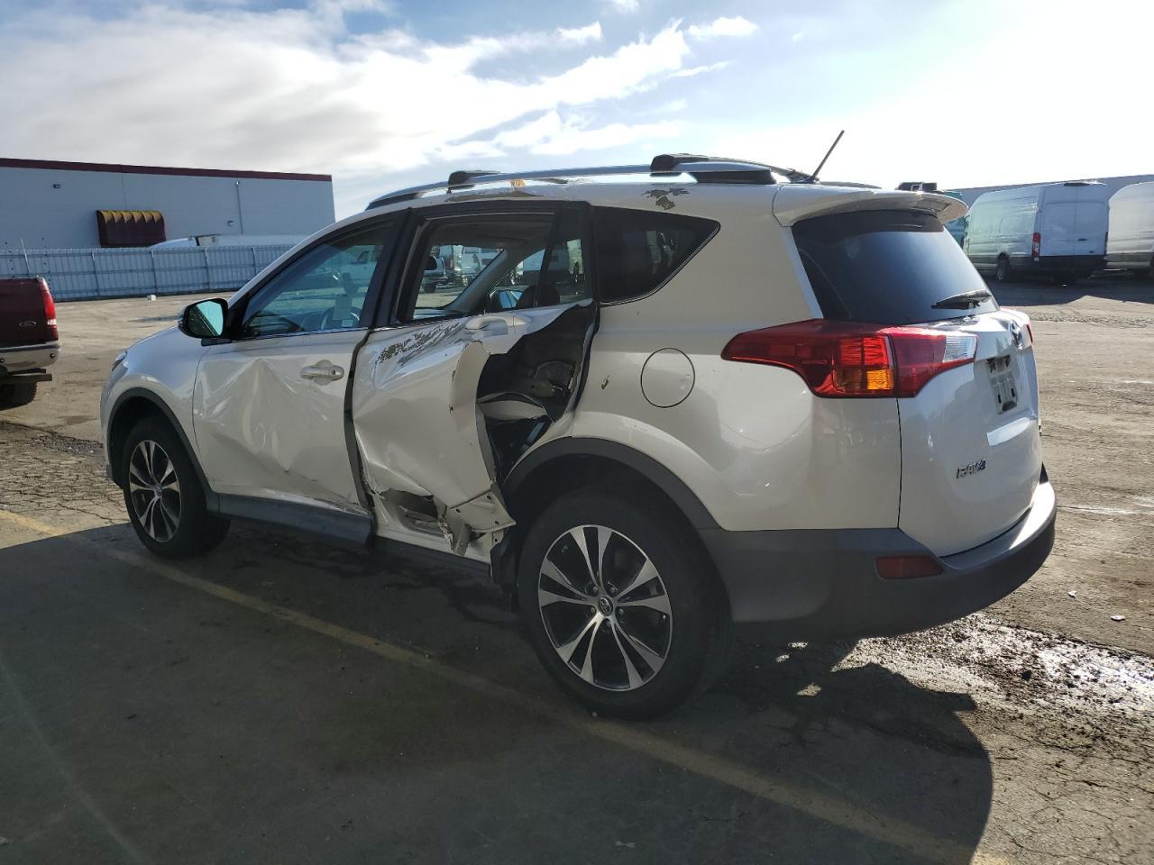 2015 TOYOTA RAV4 LIMIT - Фото 2