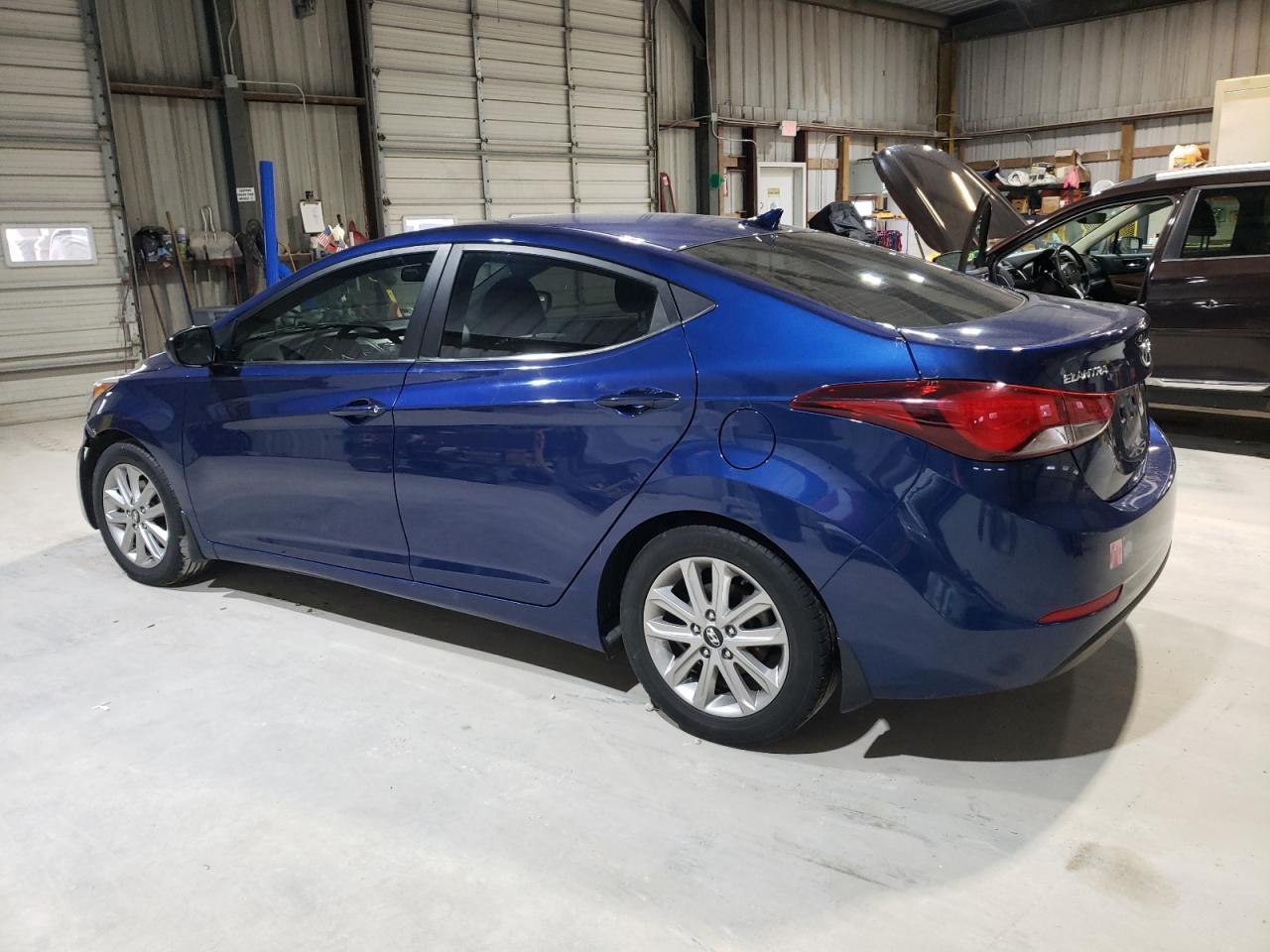 2015 HYUNDAI ELANTRA SE - Фото 2