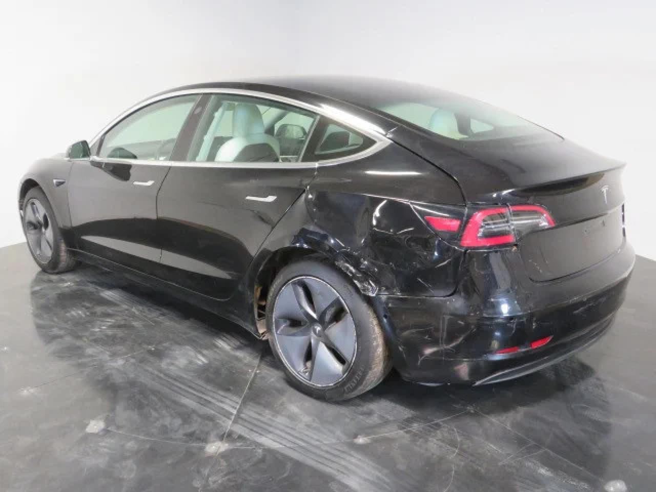 2019 TESLA MODEL 3 - Image 4