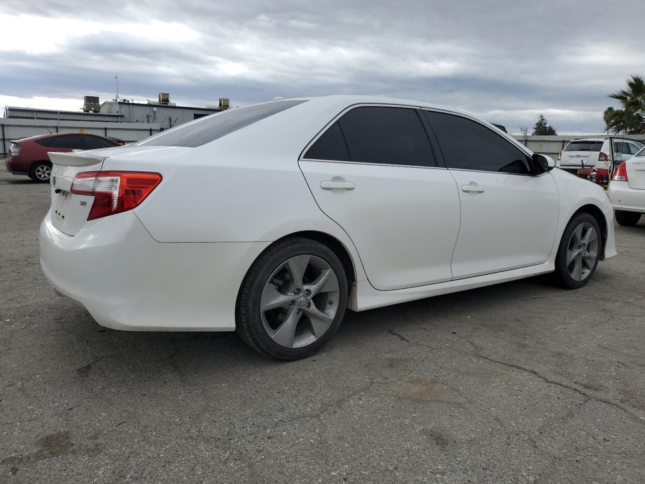 2012 TOYOTA CAMRY BASE - Image 3
