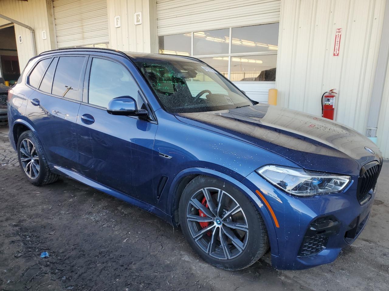 2023 BMW X5 XDRIVE4 - Image 4