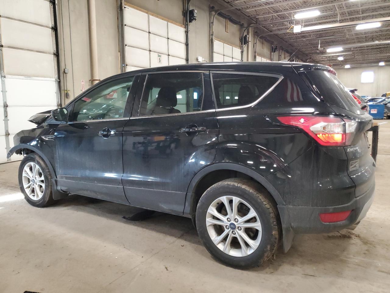 2017 FORD ESCAPE SE - Image 2