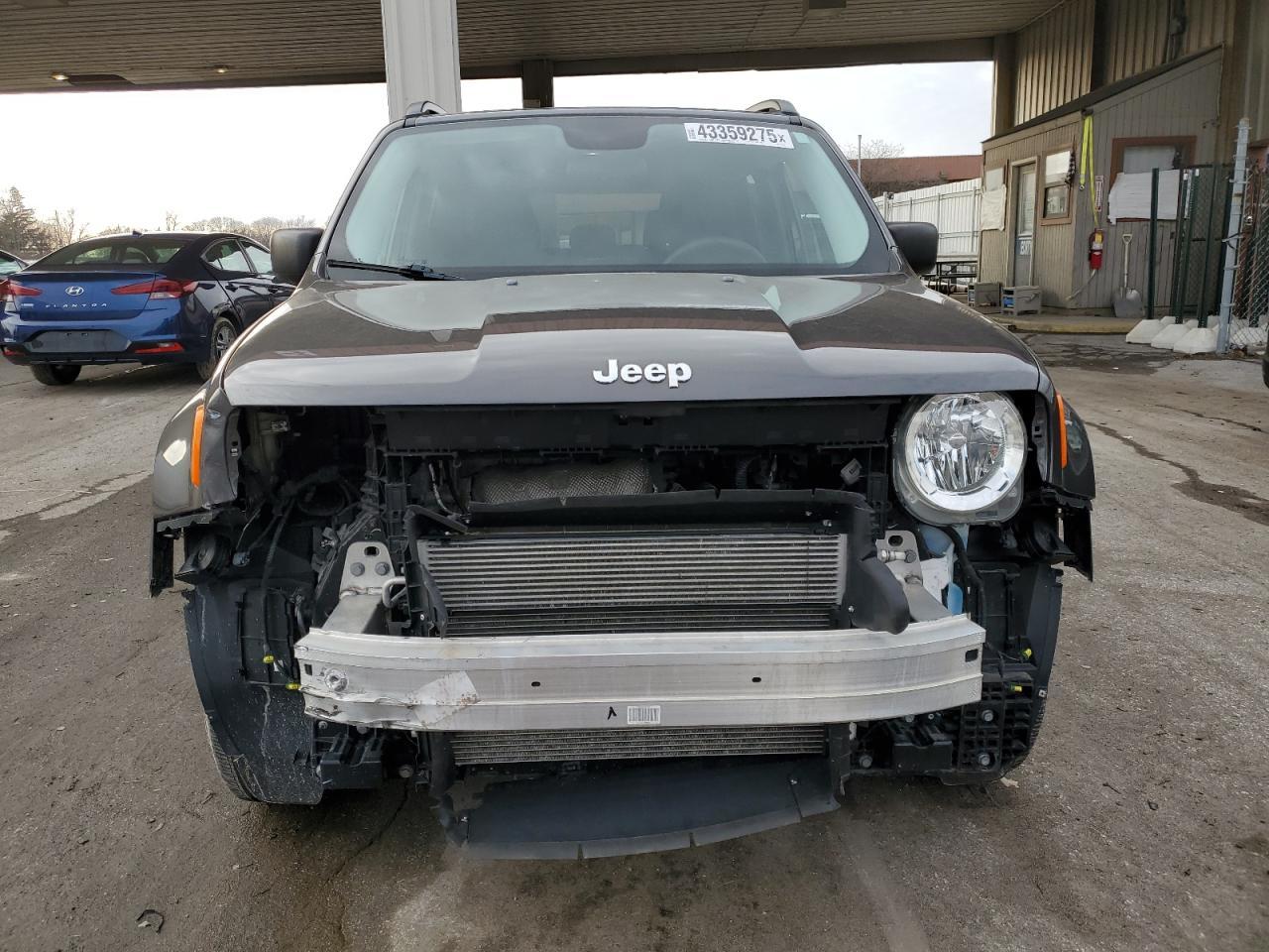 2017 JEEP RENEGADE S - Image 5