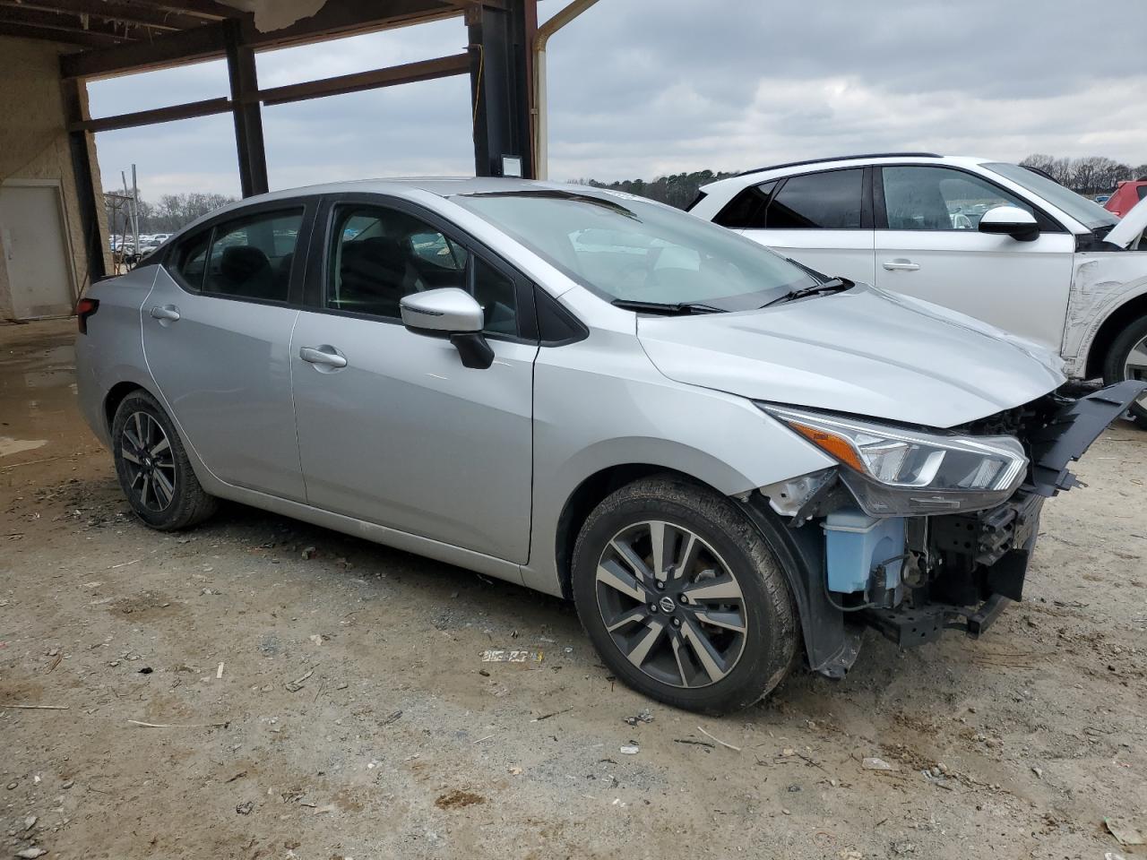 2021 NISSAN VERSA SV - Фото 4