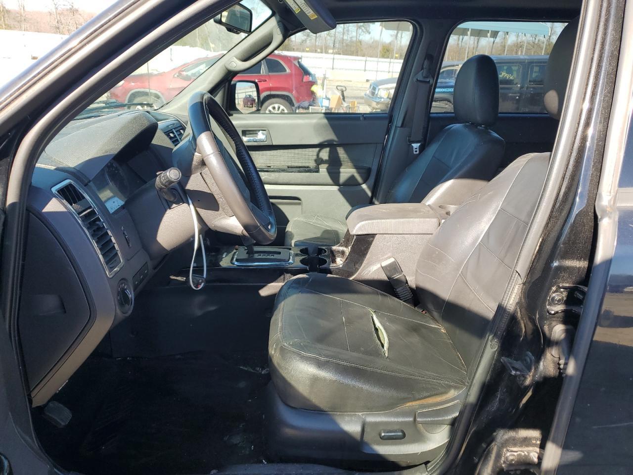 2010 FORD ESCAPE XLT - Image 7