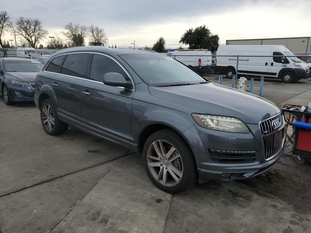 2013 AUDI Q7 PREMIUM - Image 4