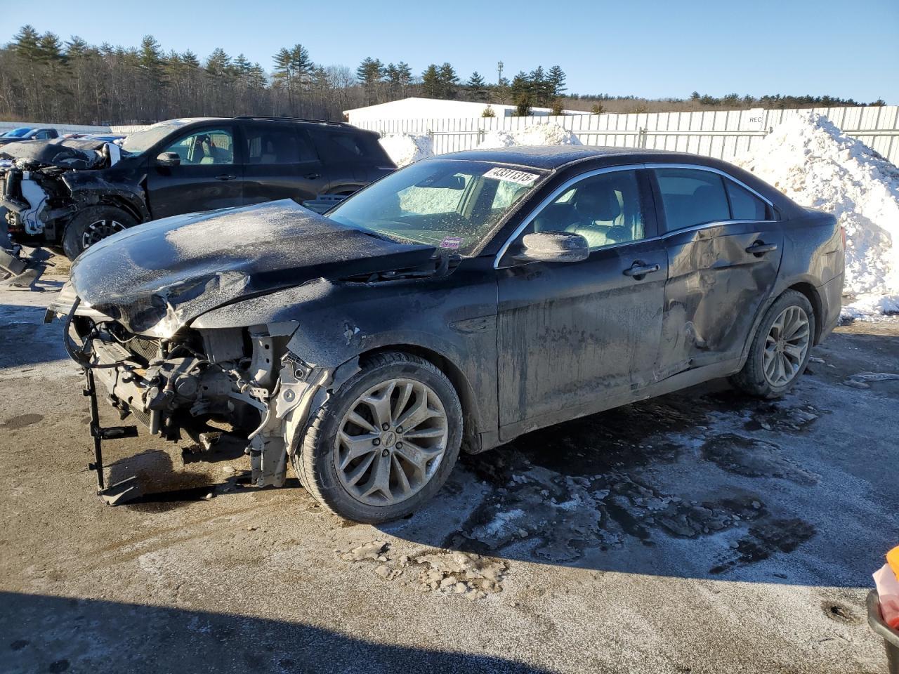2018 FORD TAURUS LIM