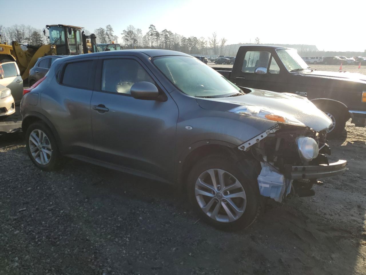 2011 NISSAN JUKE S - Фото 4