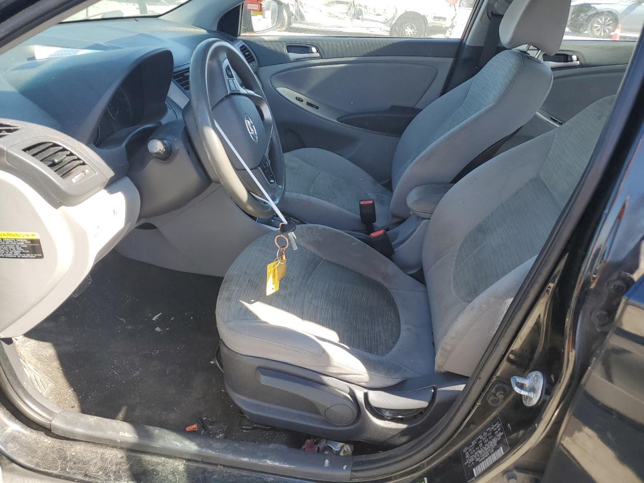 2017 HYUNDAI ACCENT SE - Image 7