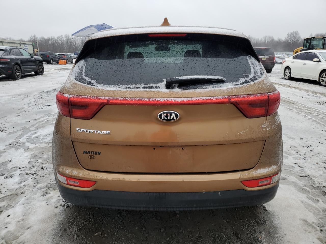 2017 KIA SPORTAGE L - Image 6