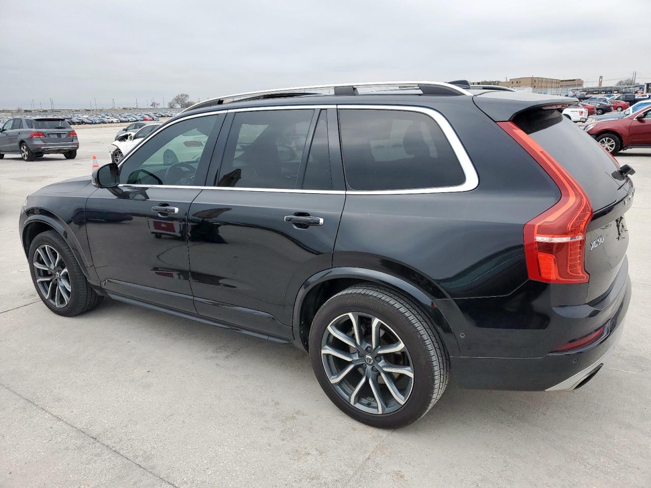 2016 VOLVO XC90 T6 - Image 2