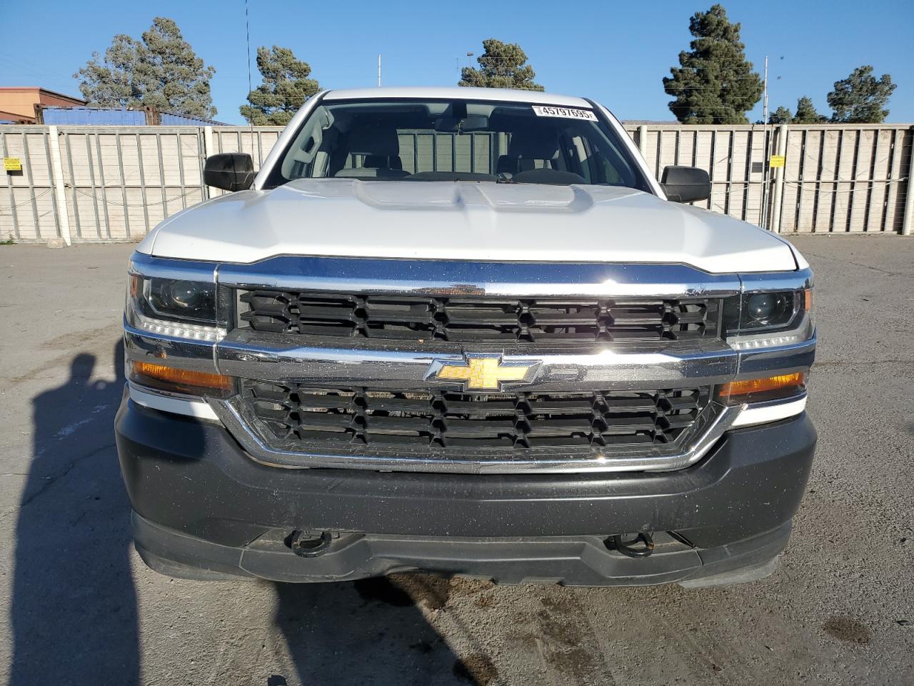 2018 CHEVROLET SILVERADO - Фото 5