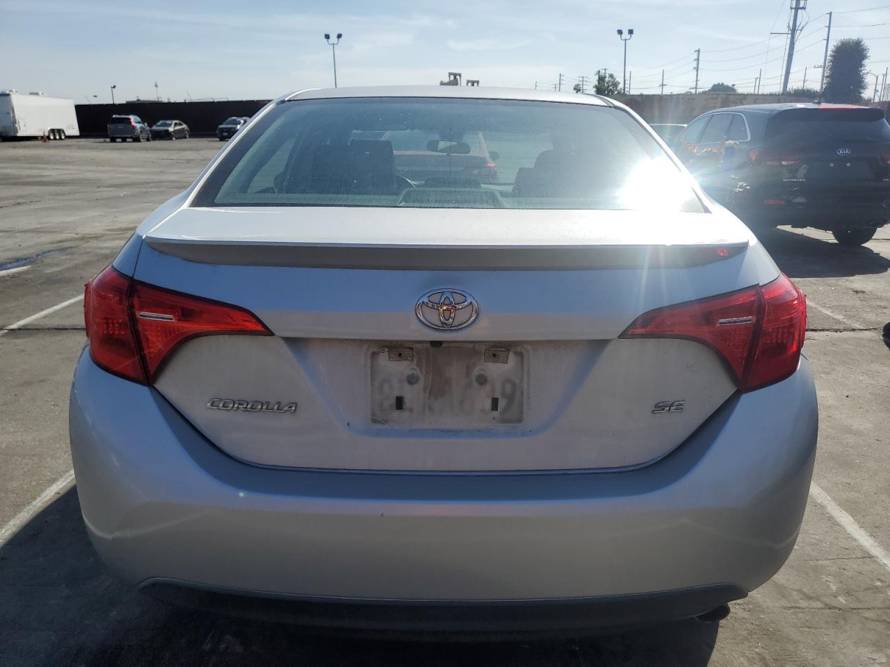 2018 TOYOTA COROLLA L - Image 6