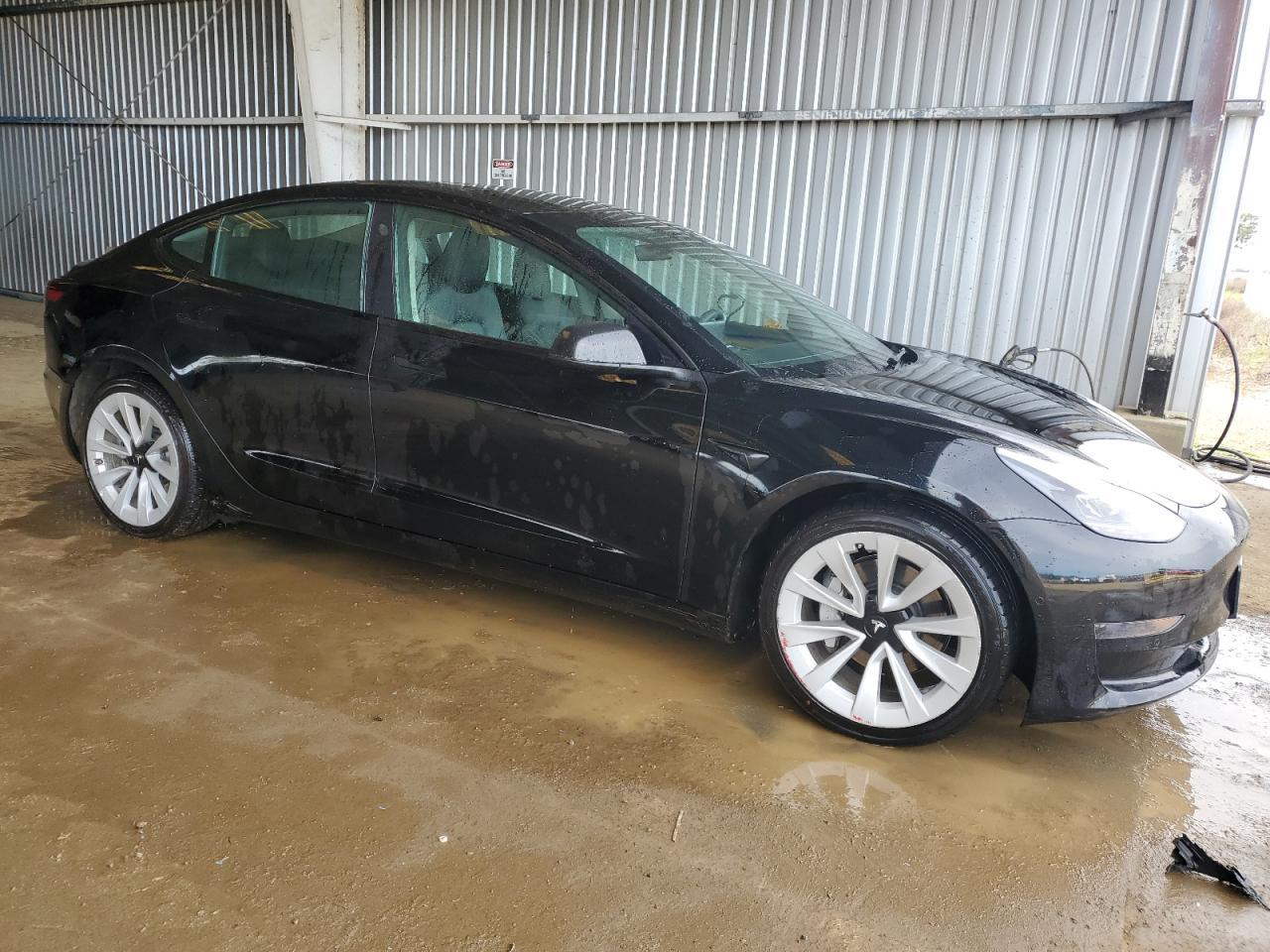 2022 TESLA MODEL 3 - Image 4
