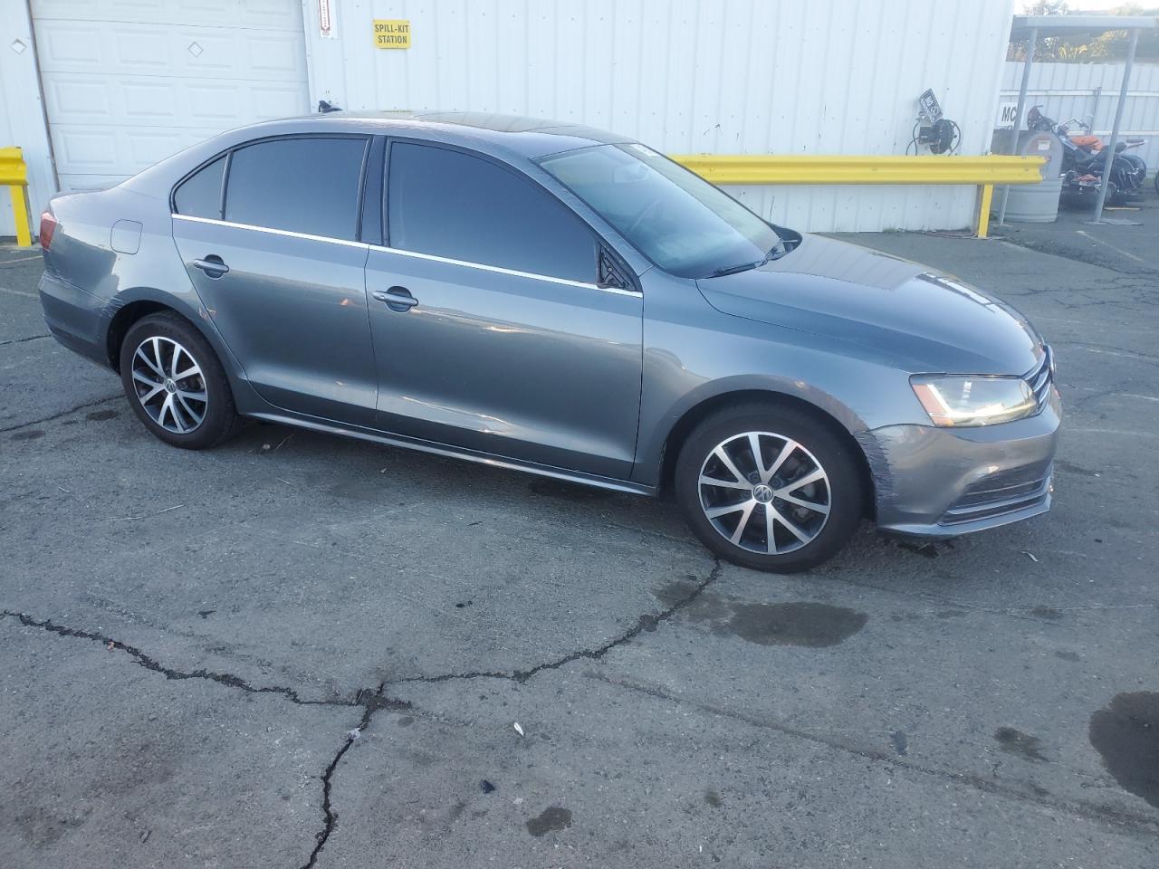 2017 VOLKSWAGEN JETTA SE - Фото 4