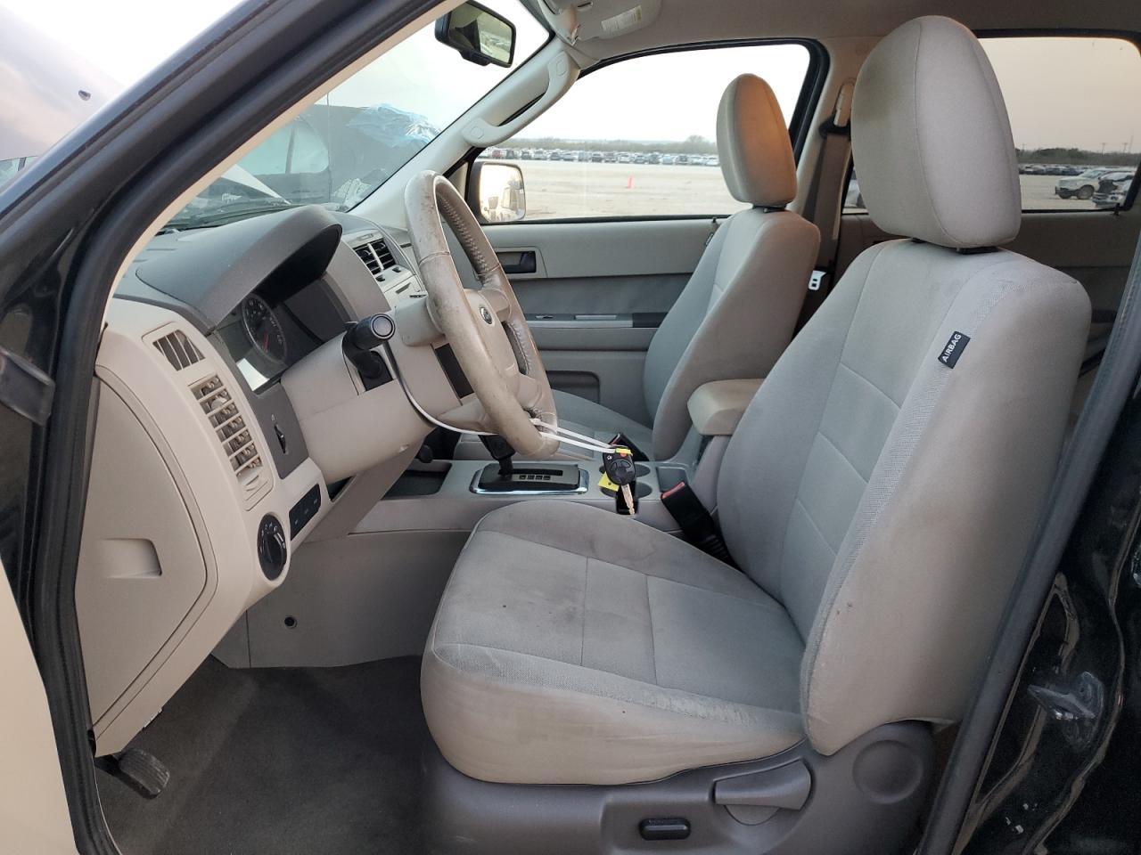 2010 FORD ESCAPE XLT - Image 7
