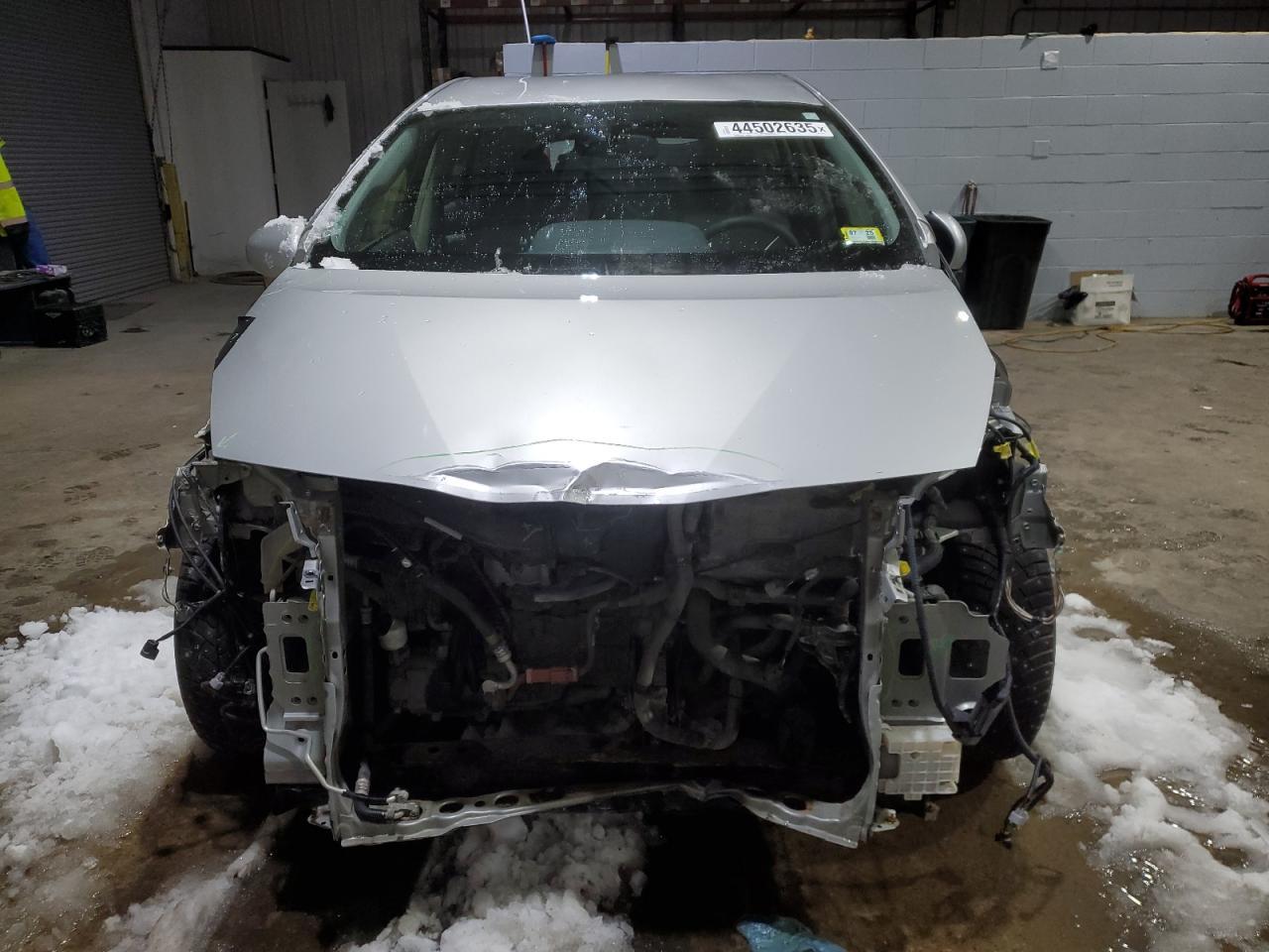 2017 TOYOTA PRIUS V - Image 5