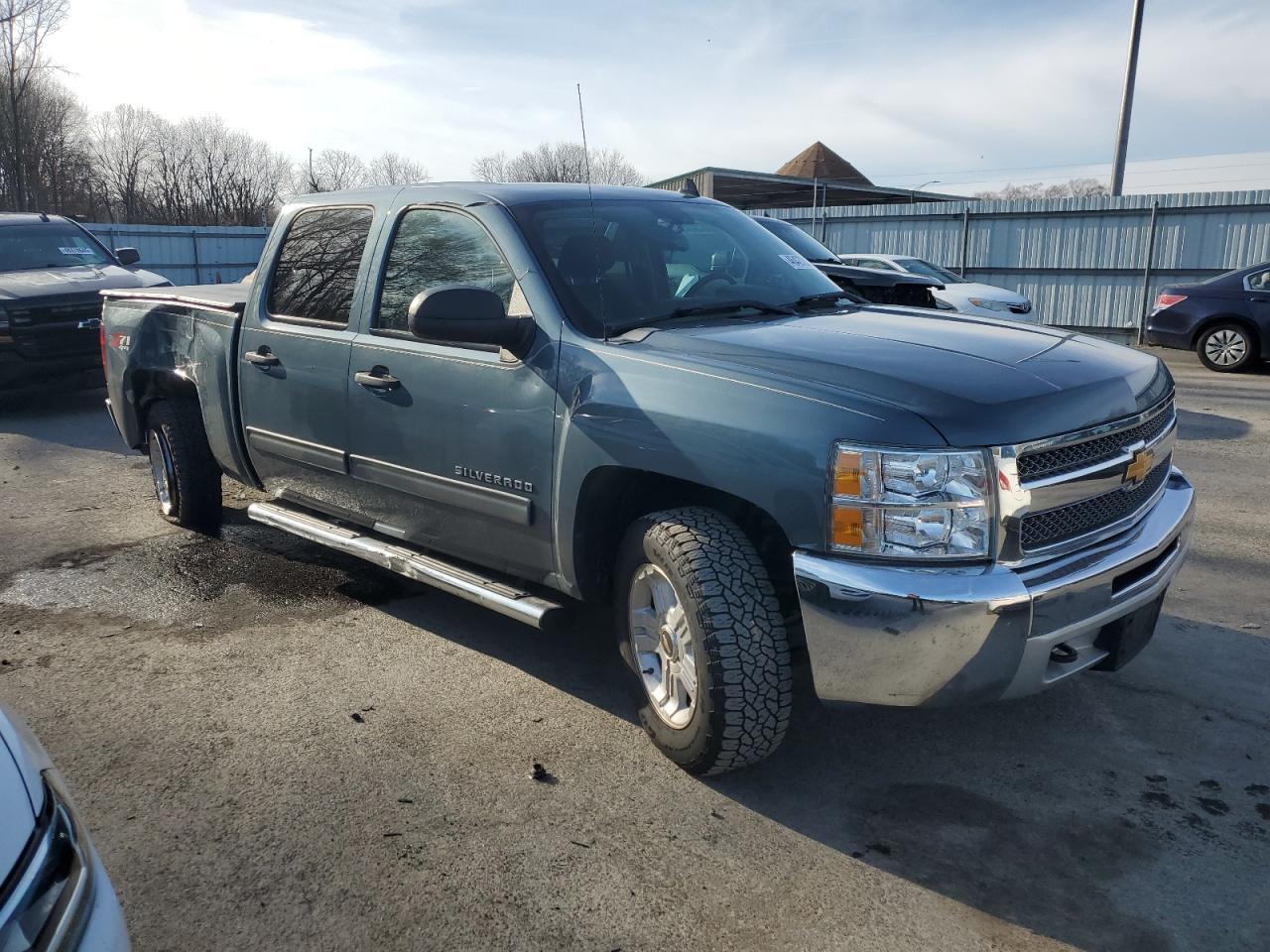 2013 CHEVROLET SILVERADO - Фото 4