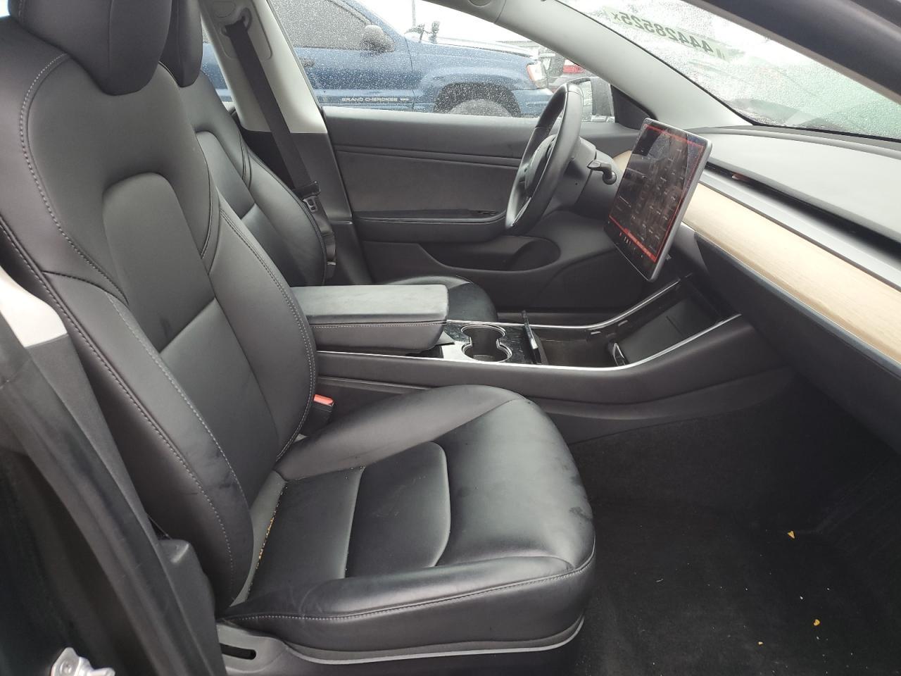 2019 TESLA MODEL 3 - Image 7