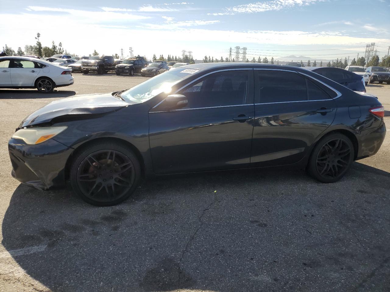2015 TOYOTA CAMRY LE