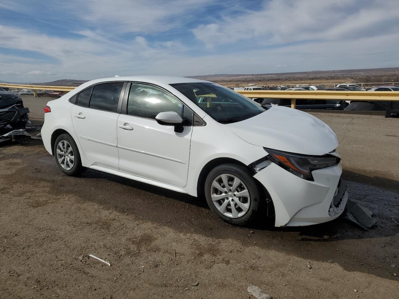 2020 TOYOTA COROLLA LE - Фото 4