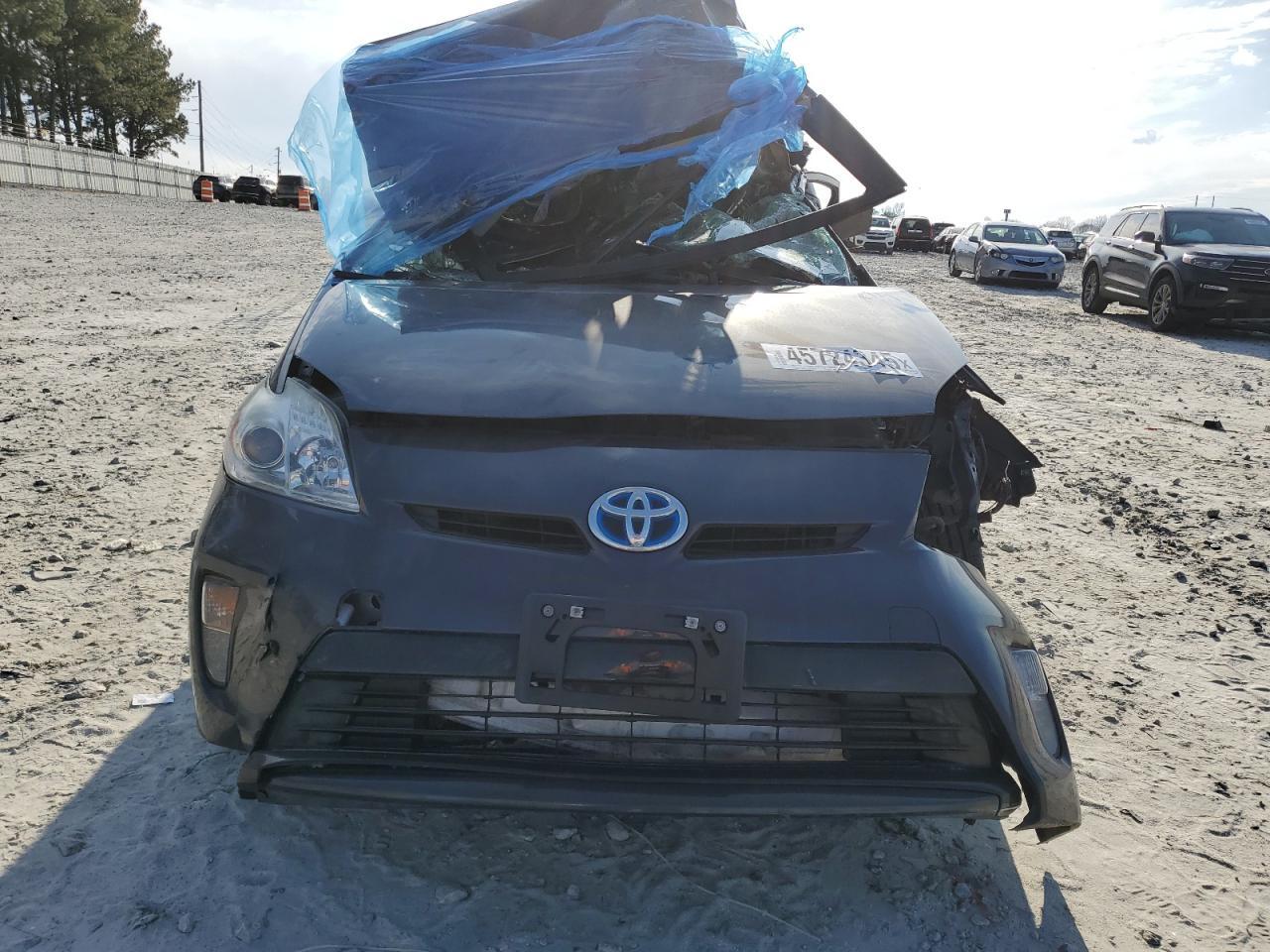 2015 TOYOTA PRIUS - Image 5