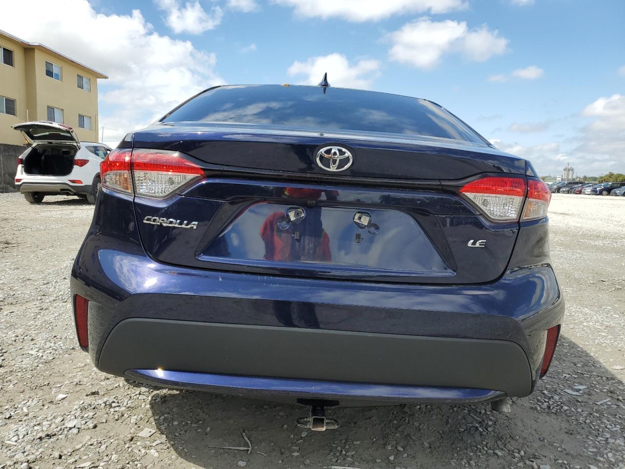 2022 TOYOTA COROLLA LE - Фото 6