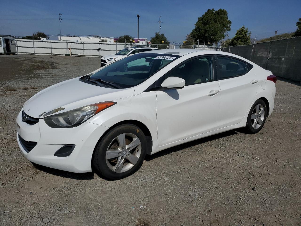 2013 HYUNDAI ELANTRA GL