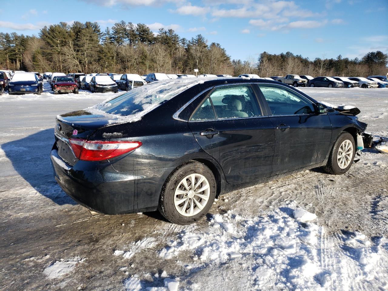 2017 TOYOTA CAMRY LE - Image 3