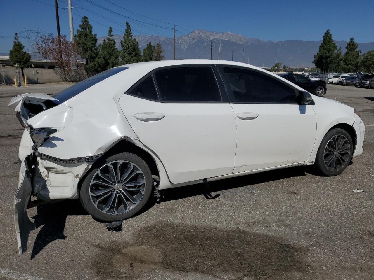 2014 TOYOTA COROLLA L - Image 3