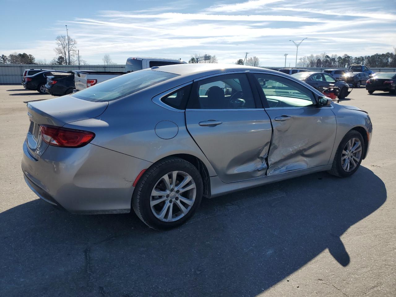 2015 CHRYSLER 200 LIMITE - Image 3