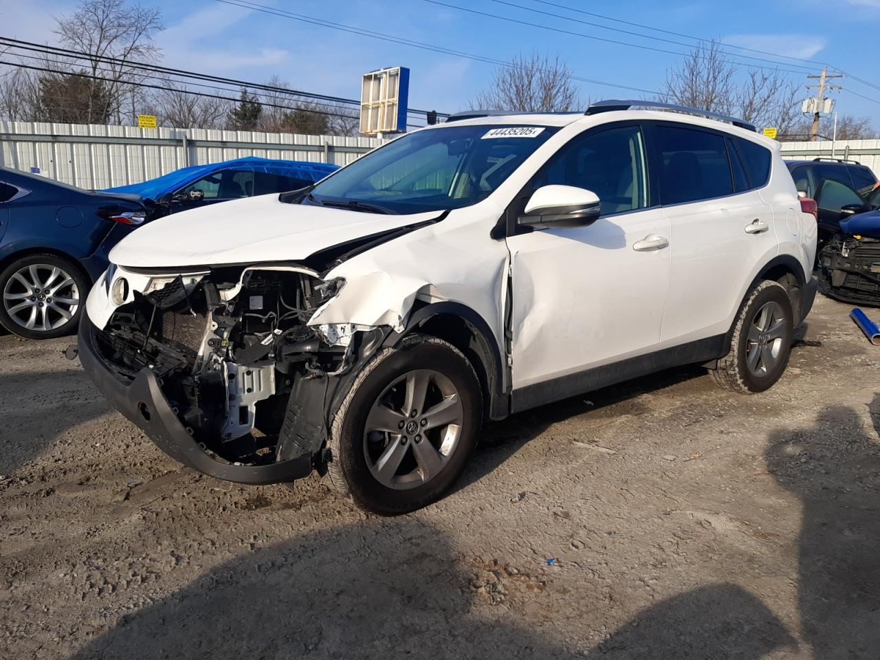 2015 TOYOTA RAV4 XLE