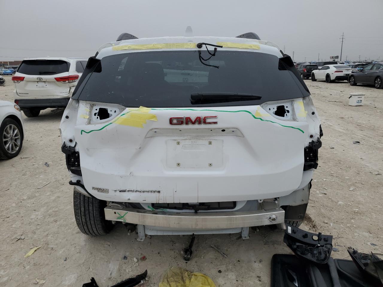 2023 GMC TERRAIN SL - Image 6