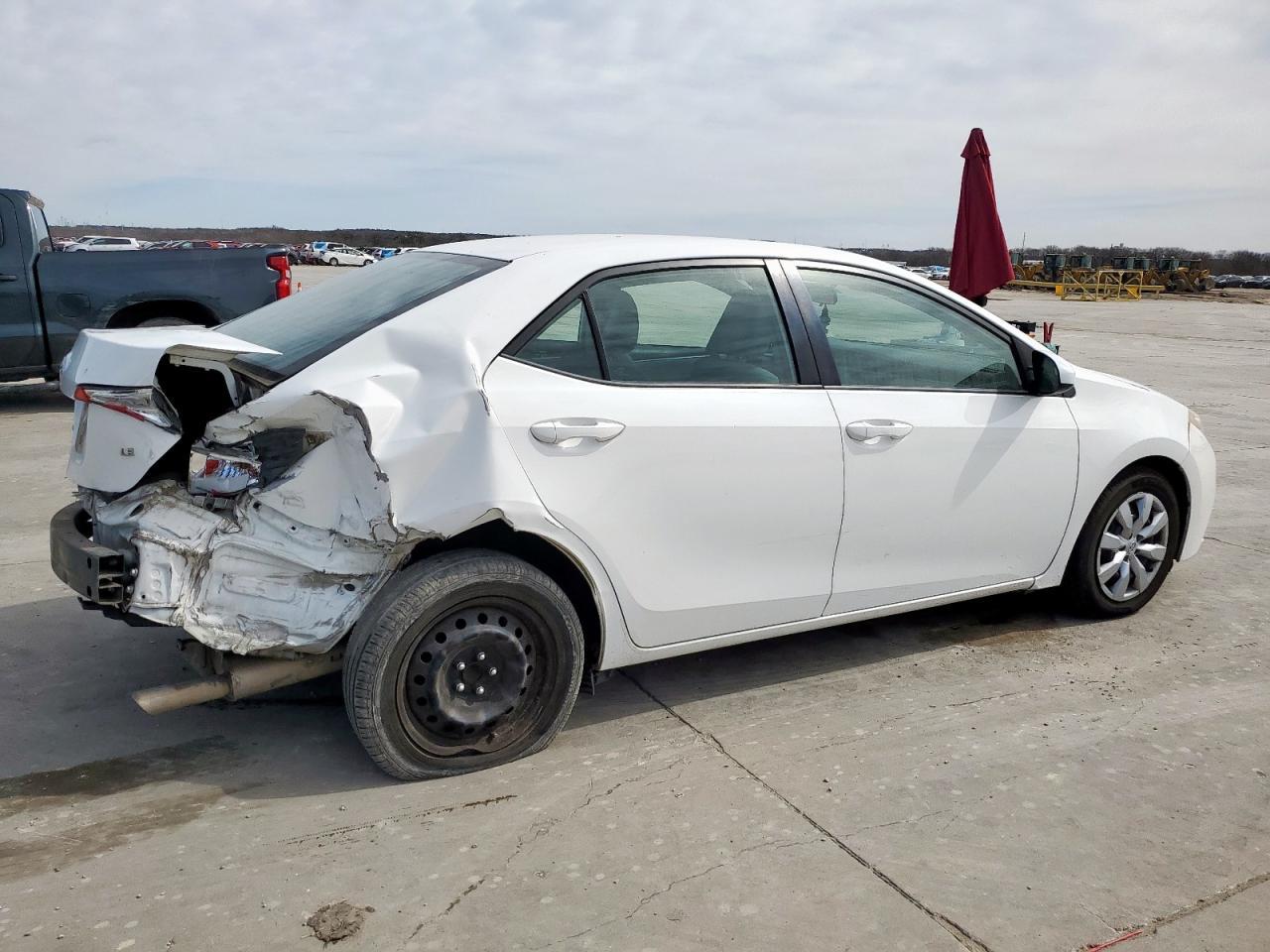 2015 TOYOTA COROLLA L - Image 3