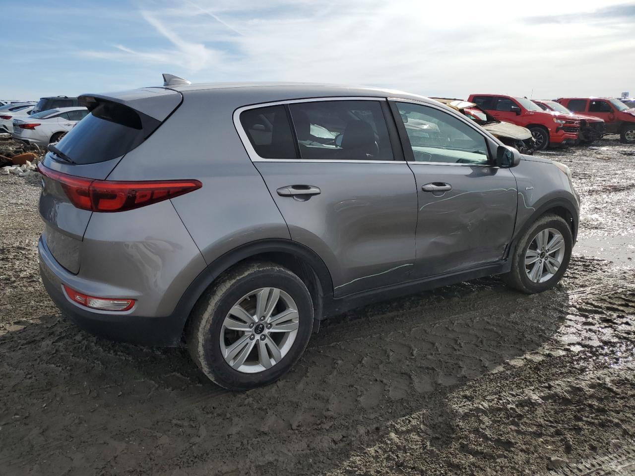 2017 KIA SPORTAGE L - Image 3