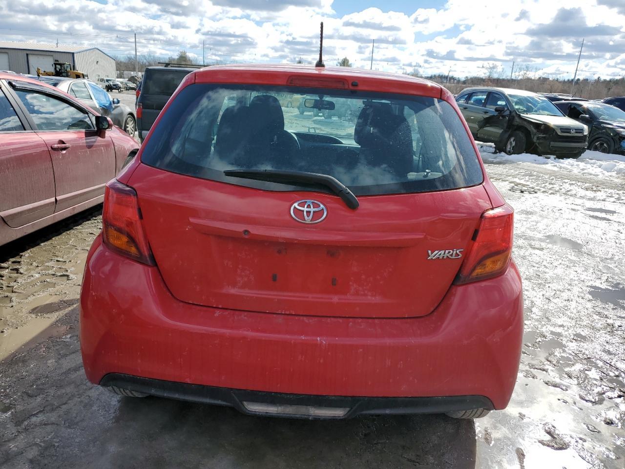 2015 TOYOTA YARIS - Фото 6