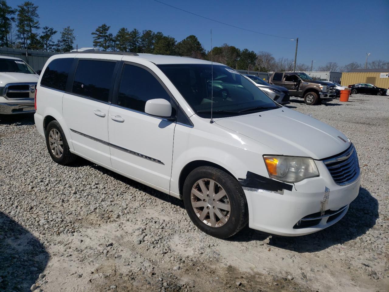 2014 CHRYSLER TOWN & COU - Image 4
