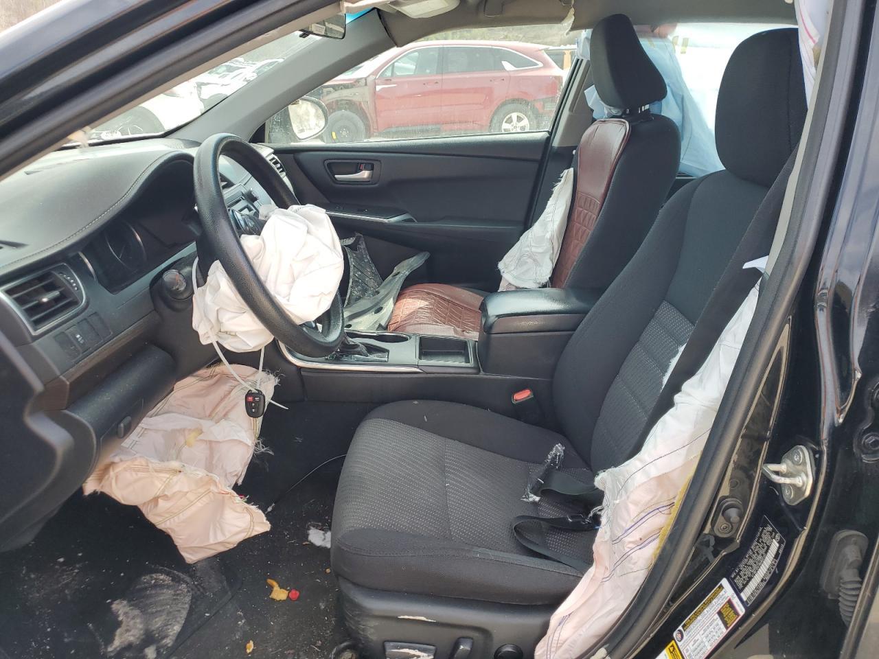 2016 TOYOTA CAMRY LE - Фото 7