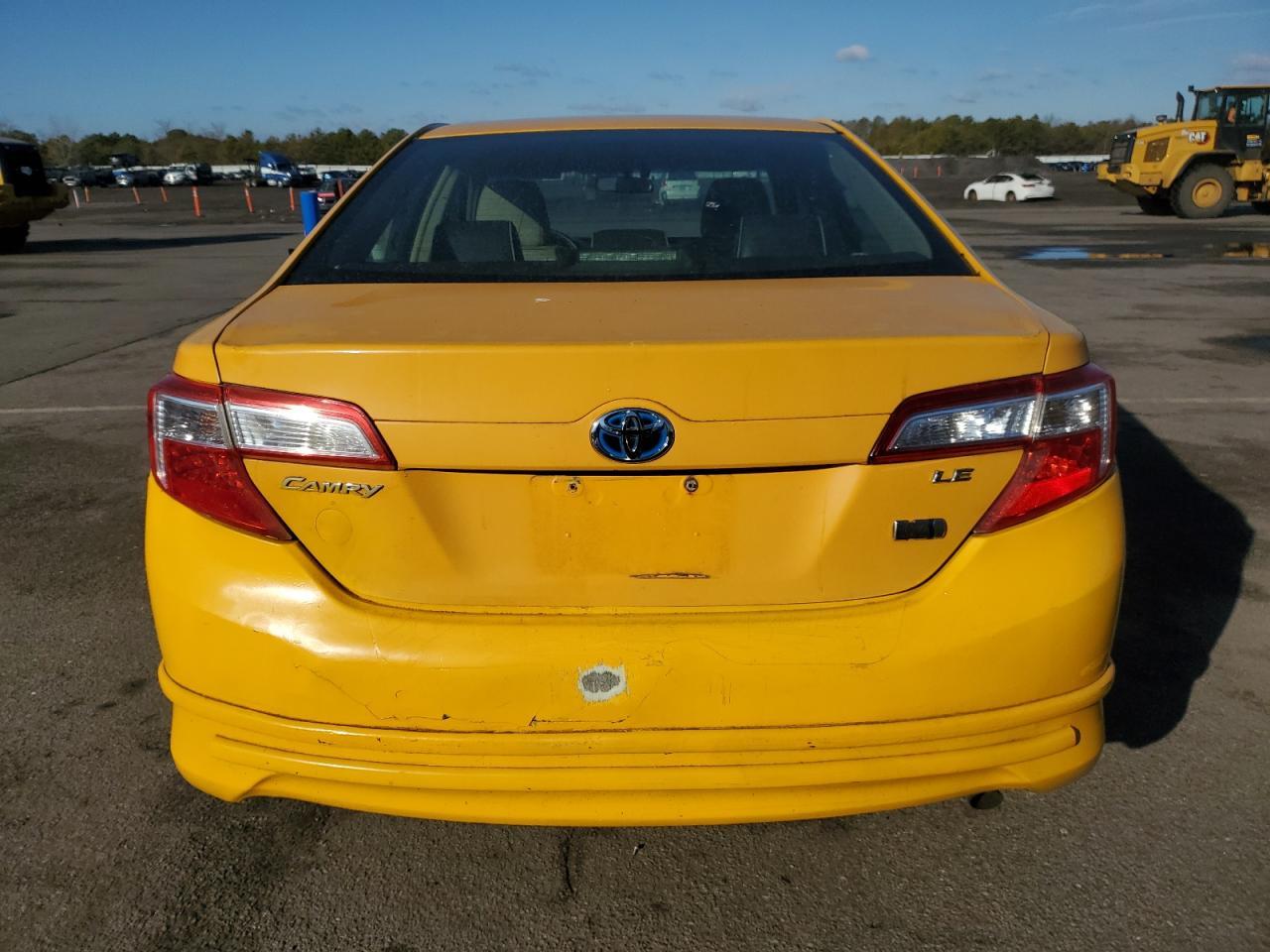 2012 TOYOTA CAMRY HYBR - Фото 6