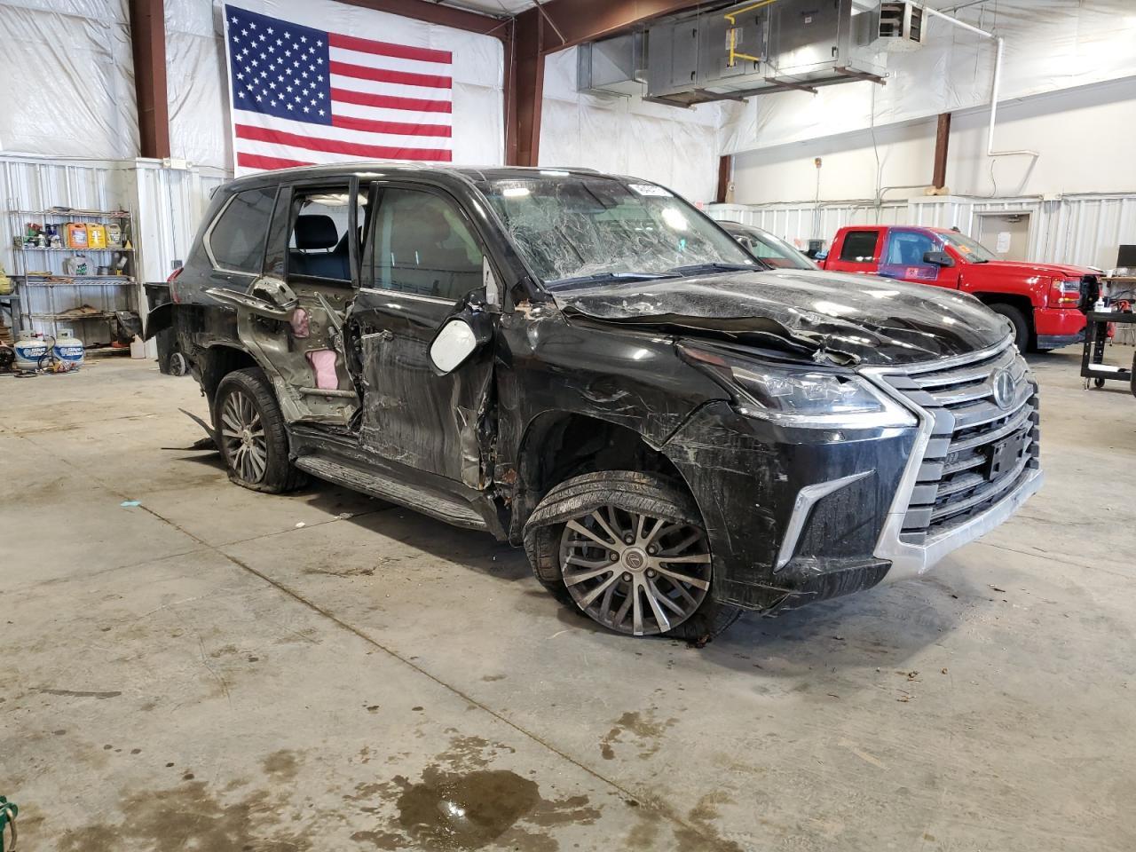 2019 LEXUS LX 570 - Image 4