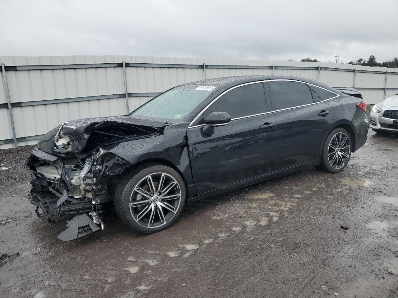 2019 TOYOTA AVALON XLE