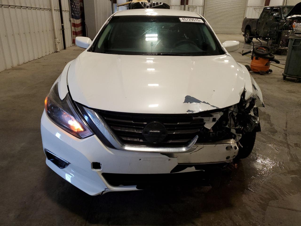 2016 NISSAN ALTIMA 2.5 - Фото 5