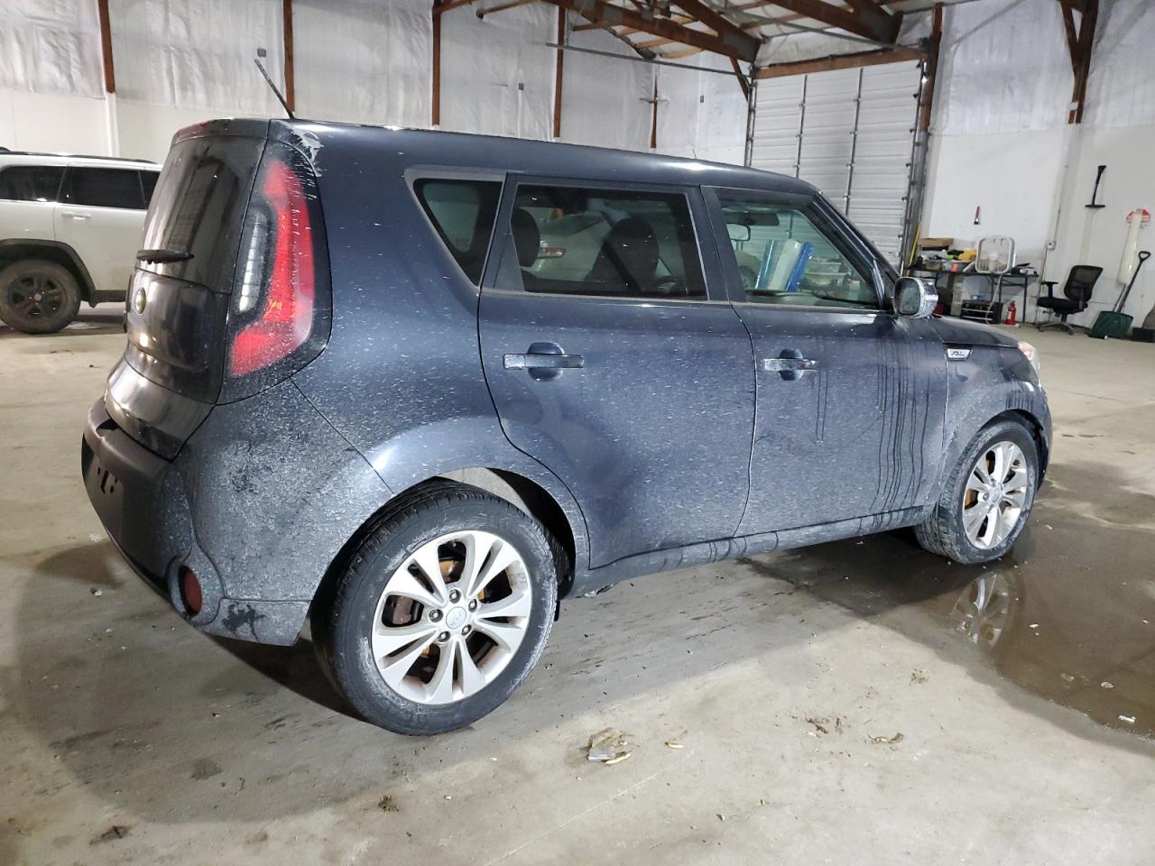 2014 KIA SOUL + - Image 3
