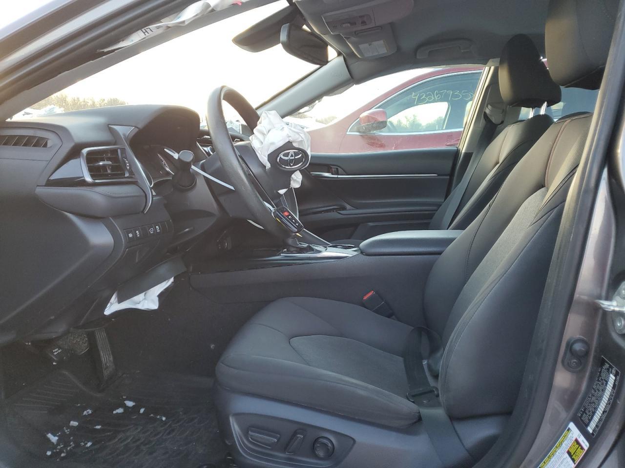 2019 TOYOTA CAMRY L - Фото 7