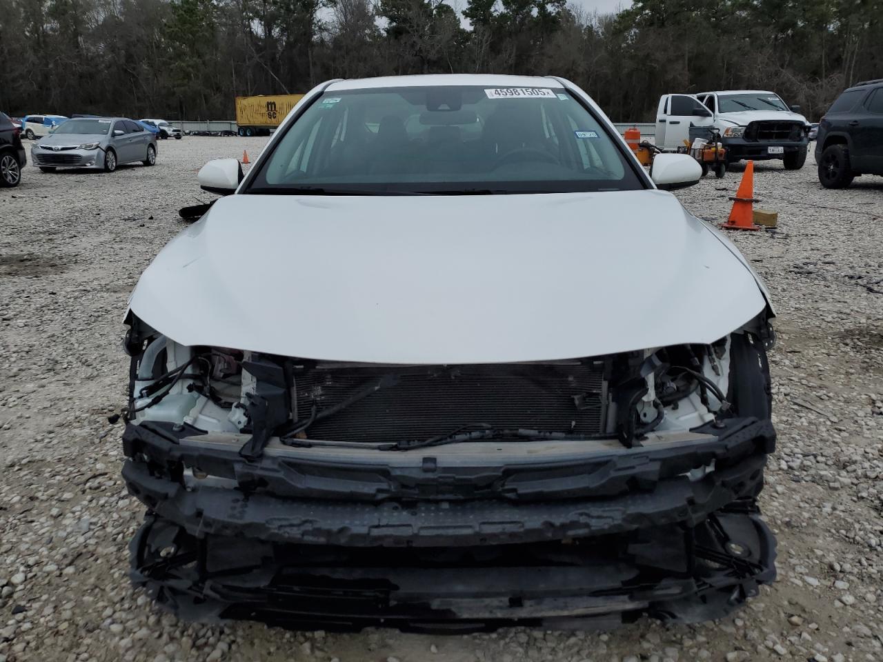 2020 TOYOTA CAMRY LE - Фото 5