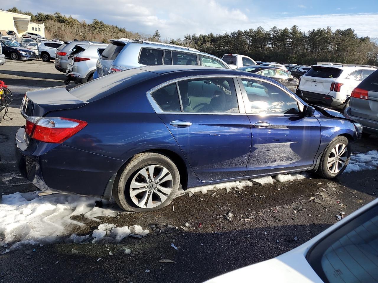 2014 HONDA ACCORD LX - Image 3