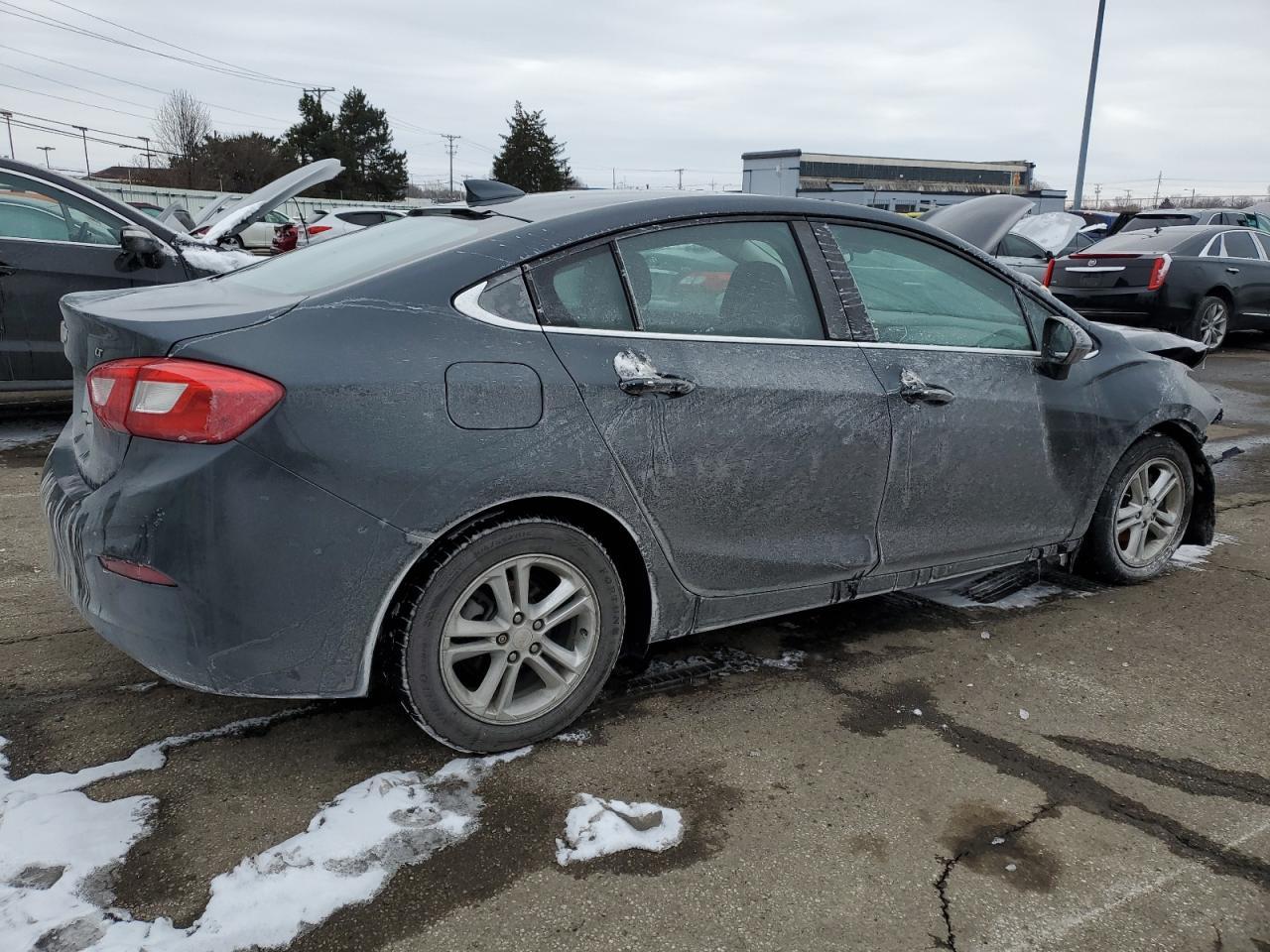 2017 CHEVROLET CRUZE LT - Фото 3