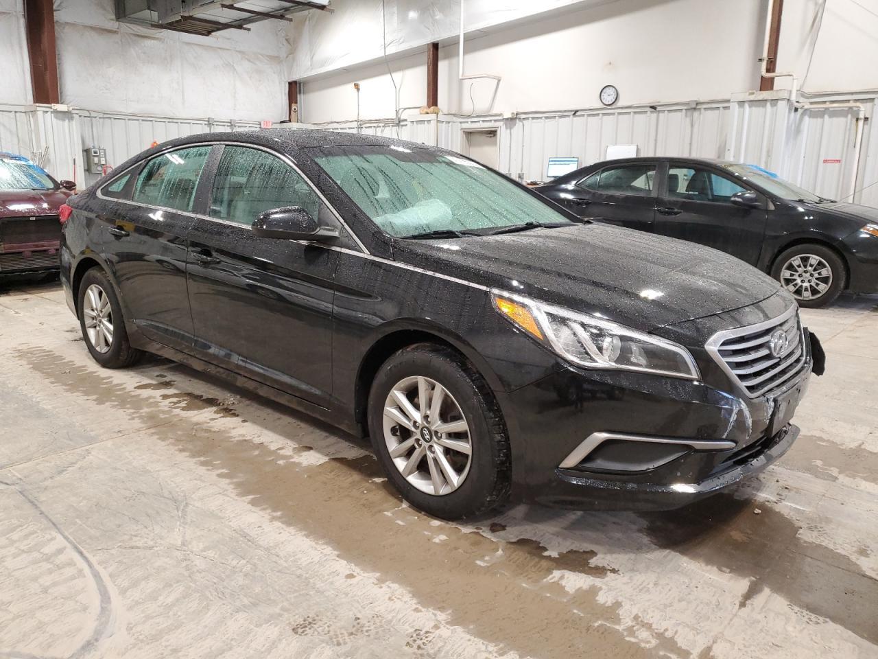 2017 HYUNDAI SONATA SE - Фото 4